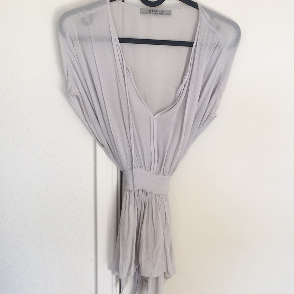 Really cute blouse!